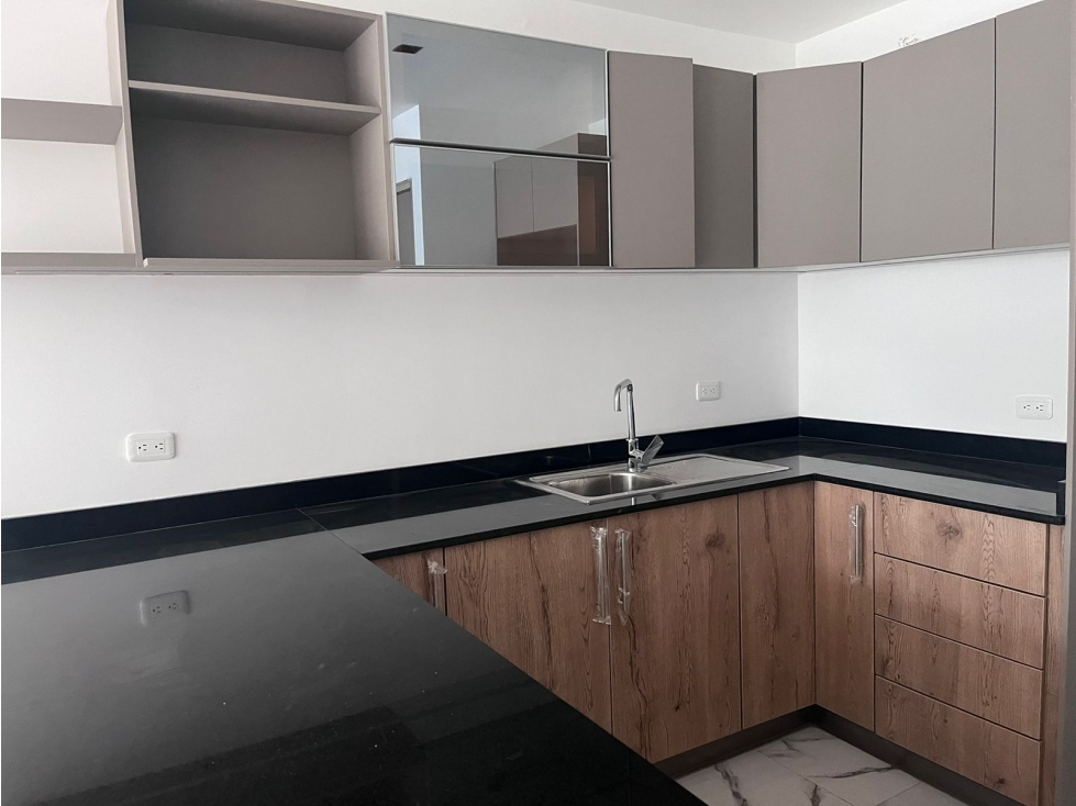 Venta, Granda Centeno, Penthouse, 3 habitaciones, cerca al Megamaxi. — foto 2