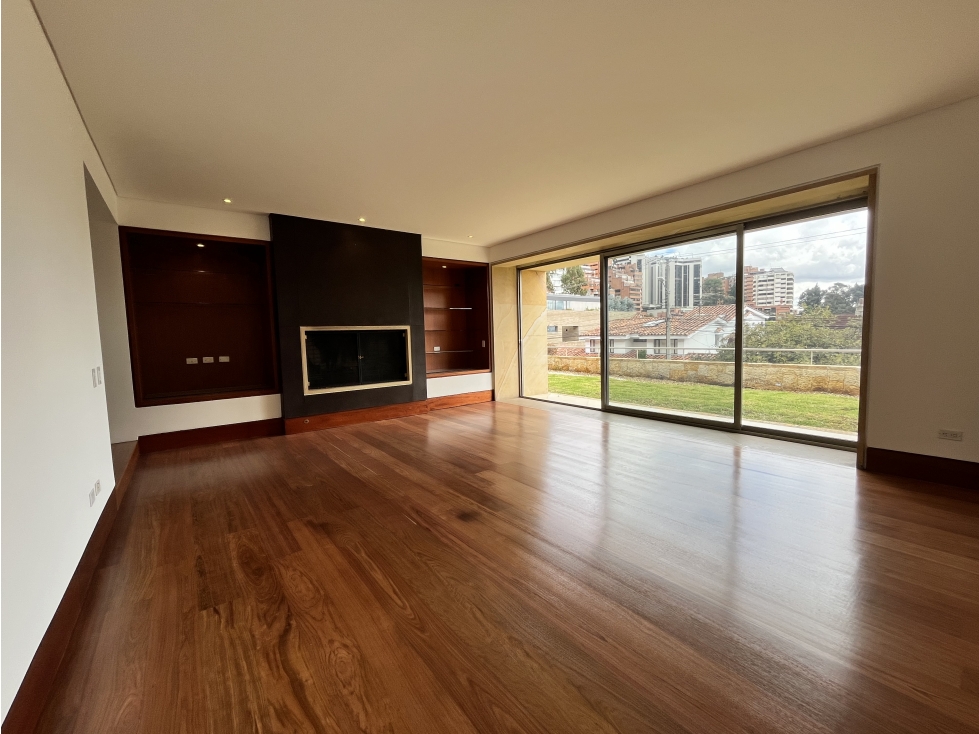 Chicó Oriental fabulosa casa de 960 m2 +terraza+jardín Espectacular — foto 6
