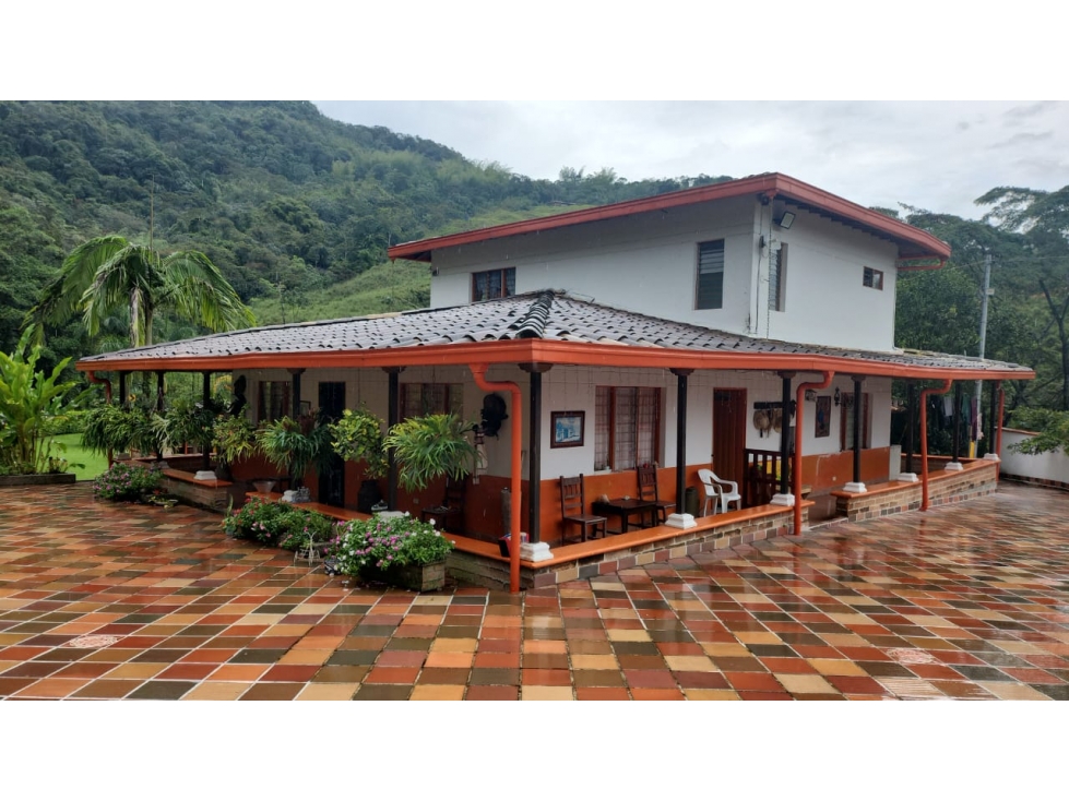 FINCA EN VENTA COCORNÁ - 4