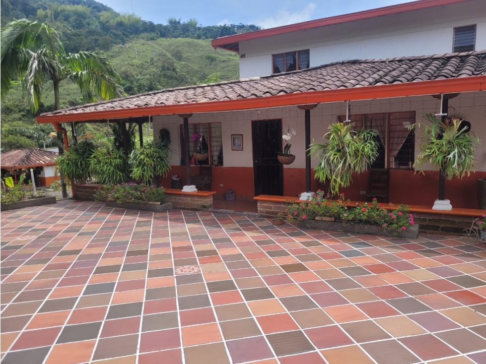 FINCA EN VENTA COCORNÁ - 5