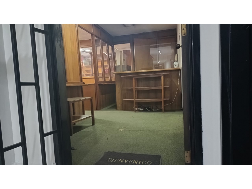 OFICINA EN VENTA EN CENTRO- MEDELLÍN — foto 3