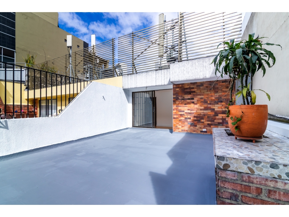 ARRIENDO LINDO APARTAMENTO DUPLEX CON TERRAZA — foto 2
