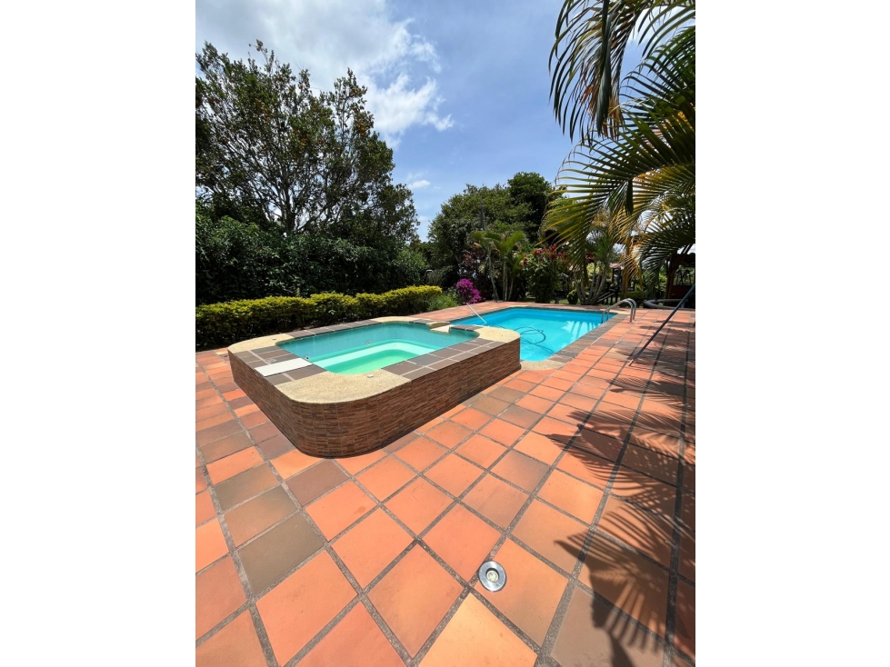 VENTA DE FINCA PRODUCTORA DE CAFE, PLATANO Y TURISMO - 2