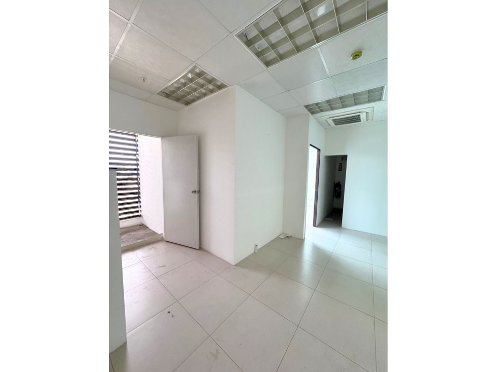VENTA DE OFICINAS EDISON CORPORATE CENTER TORRE A (T5) PNVC5-0926 — foto 4