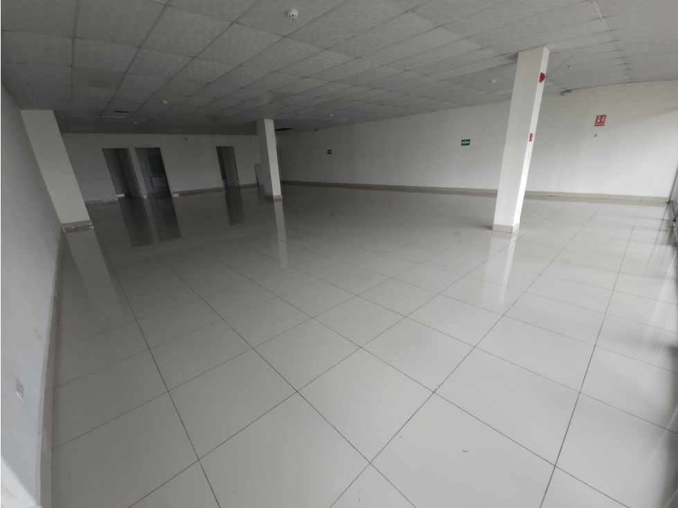 ALQUILER DE LOCALES COMERCIALES EN VÍA CENTENARIO T5 LGAC1-0625 — foto 6