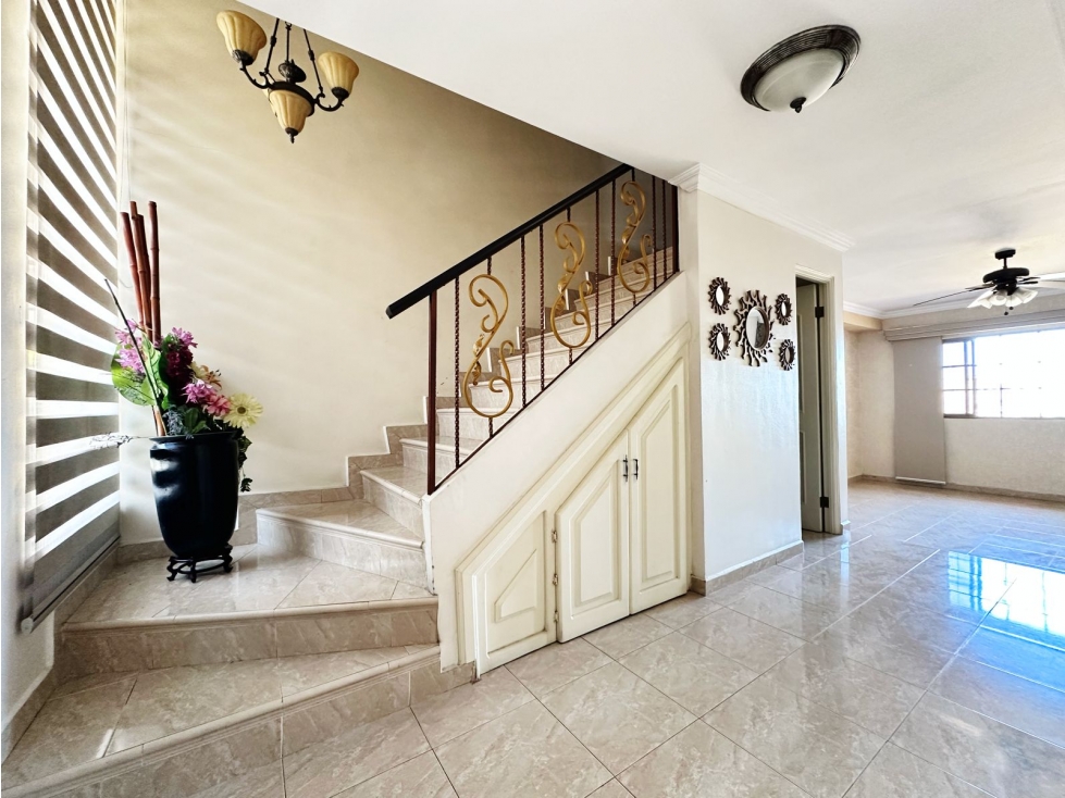 CASA EN VENTA URB. CORONA GARDEN BETANIA T5 — foto 5