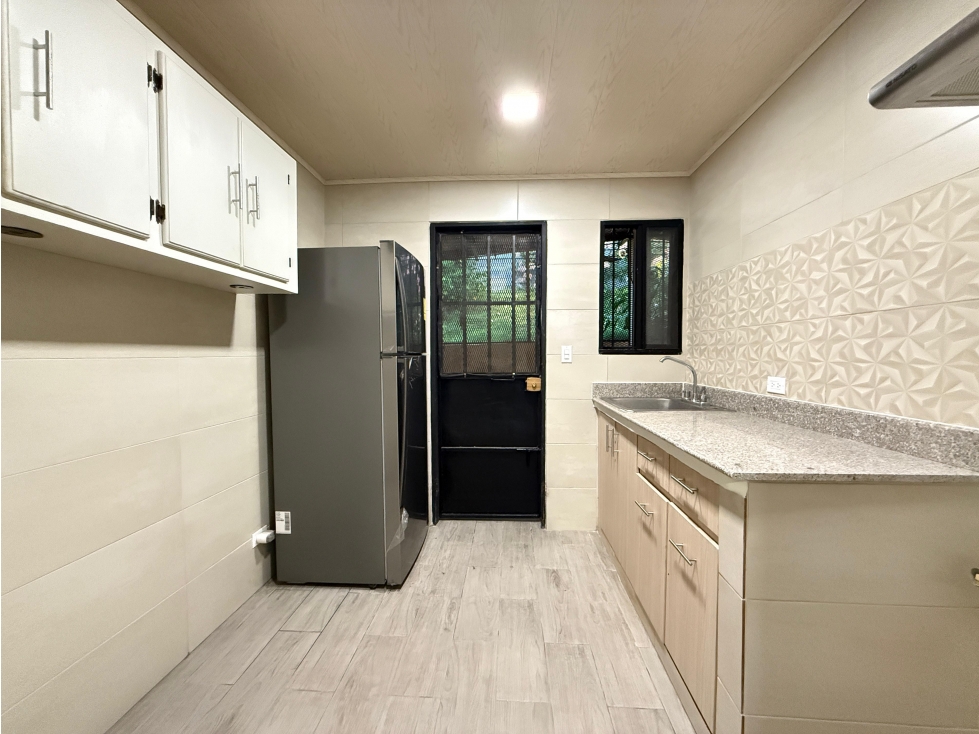 SE VENDE CASA EN DON BOSCO CON ABONO INICIAL GRATIS (T4) XPC5 - 0825 — foto 4