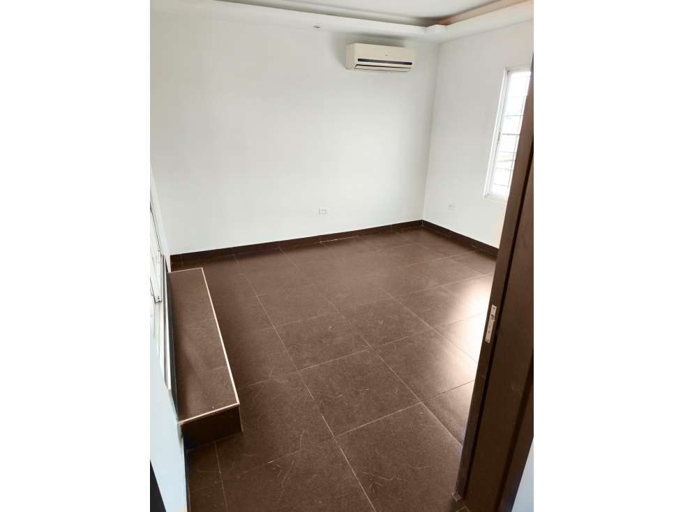 CASA EN VENTA URBANIZACION LA RIVIERA (T4) PSVLDC5-0326 — foto 3