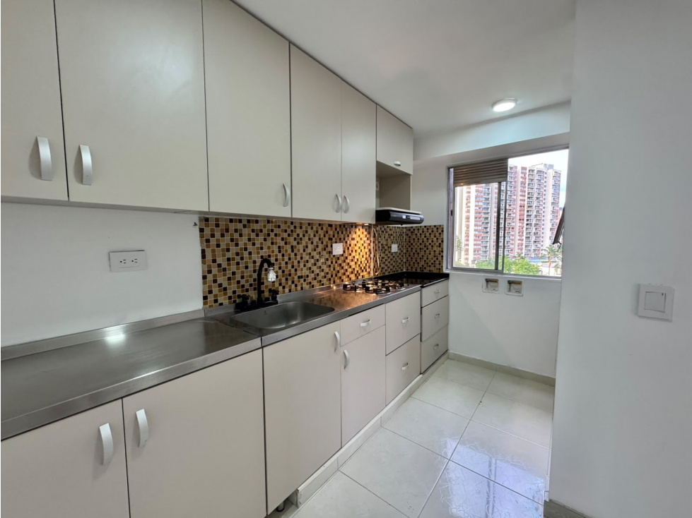 SE VENDE APARTAMENTO EN MIRADOR DE LOS BERNAL — foto 4