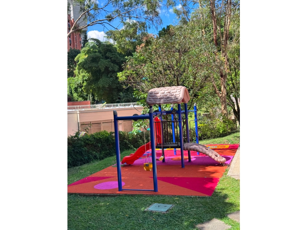 APARTAMENTO EN ARRIENDO EN EL POBLADO MEDELLIN - SECTOR SAO PAULO — foto 5
