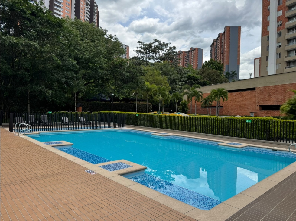 SE VENDE APARTAMENTO EN MIRADOR DE LOS BERNAL — foto 3