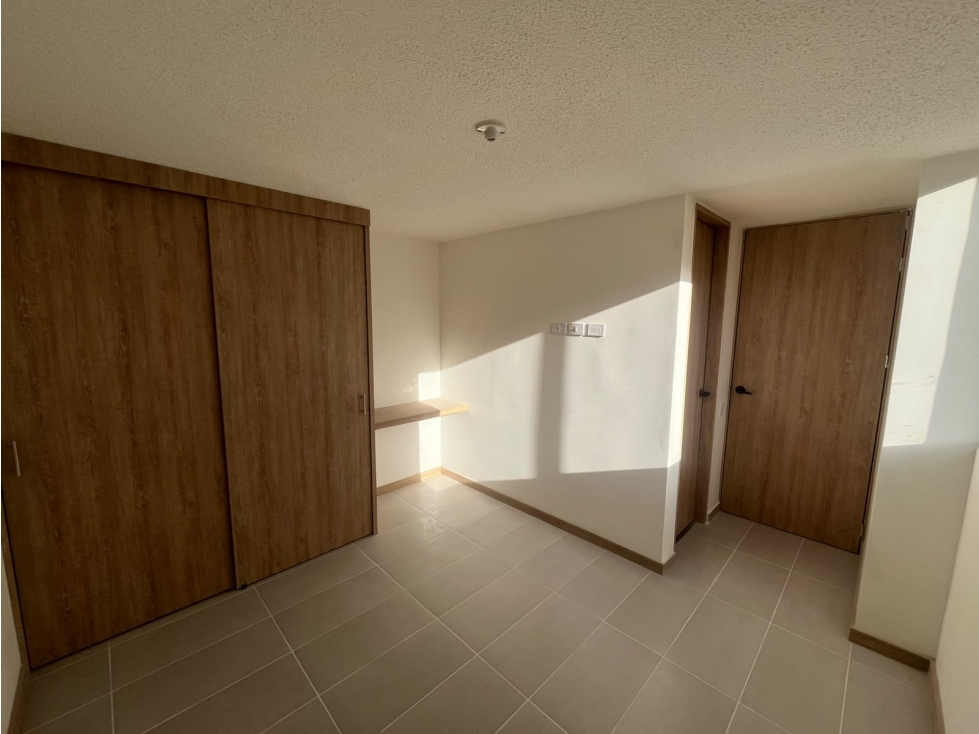 APARTAMENTO EN ARRIENDO EN CABAÑAS BELLO UNIDAD CAMINO DEL VIENTO — foto 5