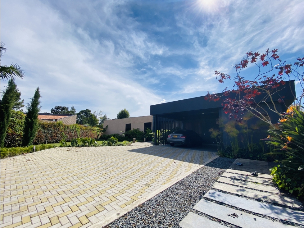 Exclusiva casa campestre para la venta en parcelación en Llanogrande! — foto 3