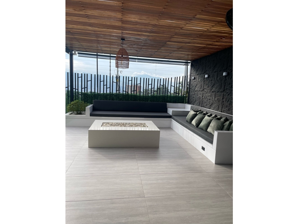 Venta de casa en Envigado sector el atravesado