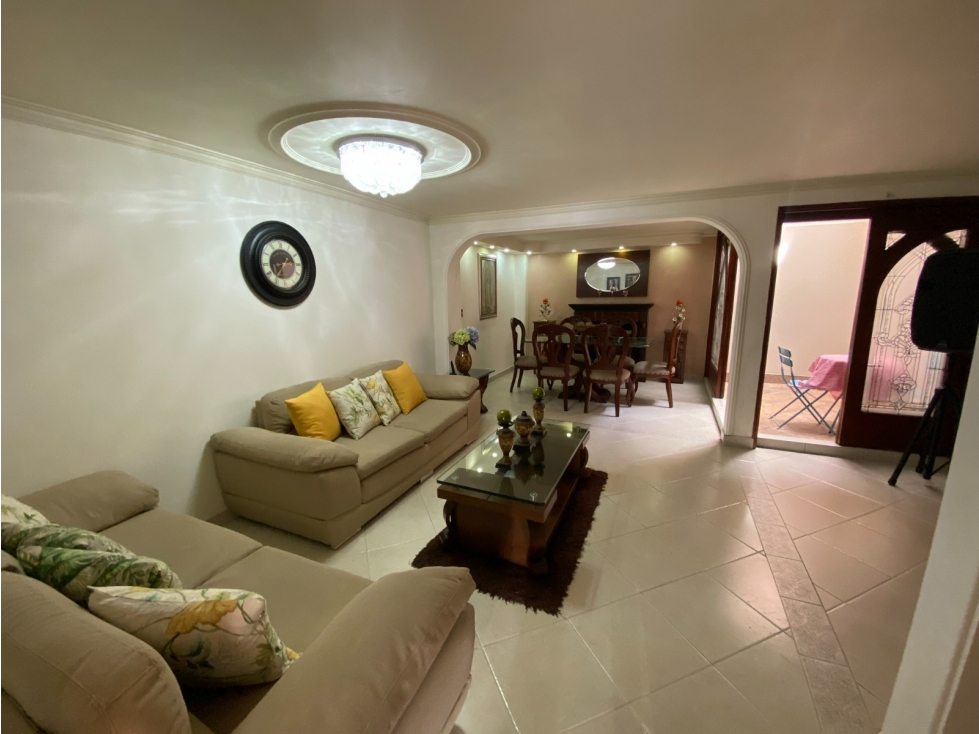 Venta de casa en Belén la Mota