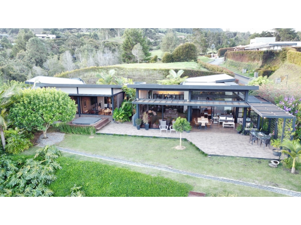 Venta de casa en vía San Antonio la Ceja
