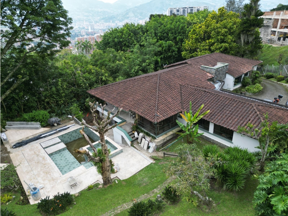 Vendo Casa Para Rentas cortas Envigado Parte baja con piscina — foto 2