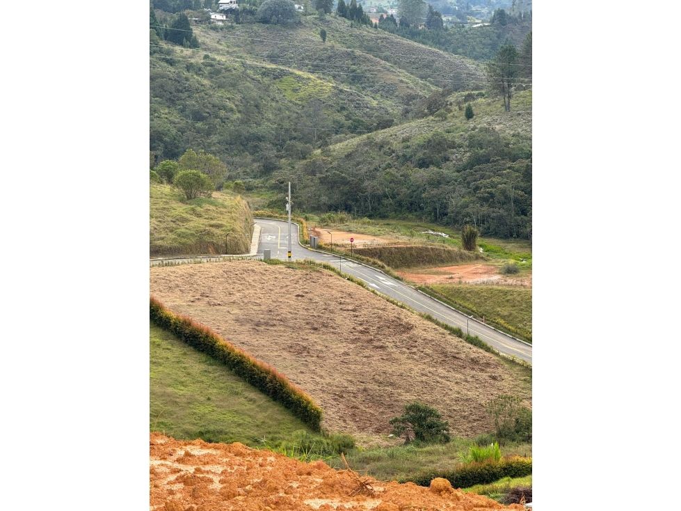 VENTA DE LOTE EN GUARNE