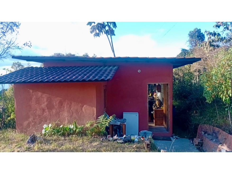 VENTA DE CASA CAMPESTRE EN ENVIGADO PARTE ALTA LA CATEDRAL CON LOTE