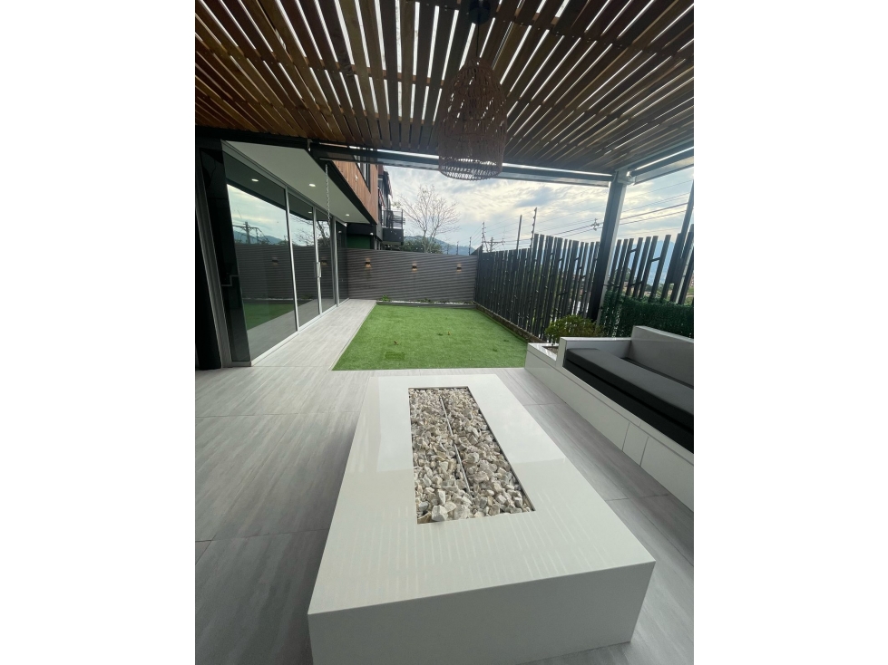 Venta de casa en Envigado sector el atravesado — foto 3