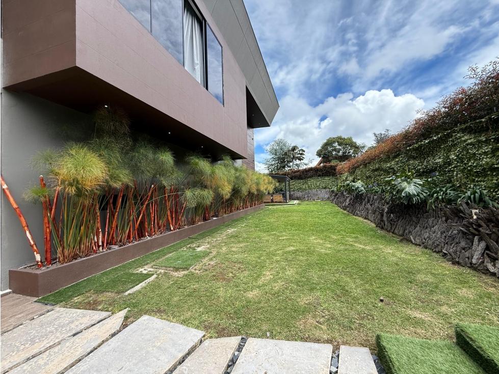Venta de casa en las palmas en unidad cerrada — foto 2