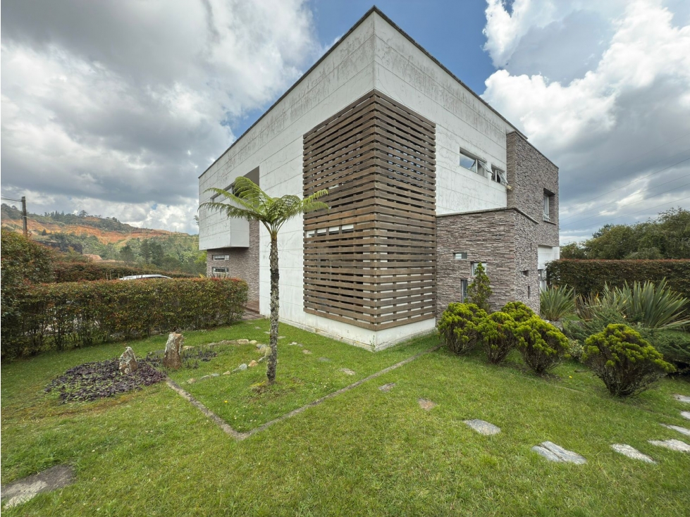 Venta de casa en Envigado Loma del escobero
