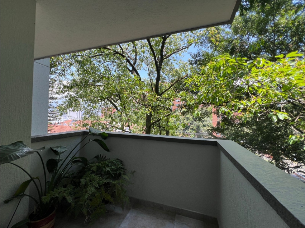 Venta de Apartamento en el poblado, cerca del centro comercial Oviedo