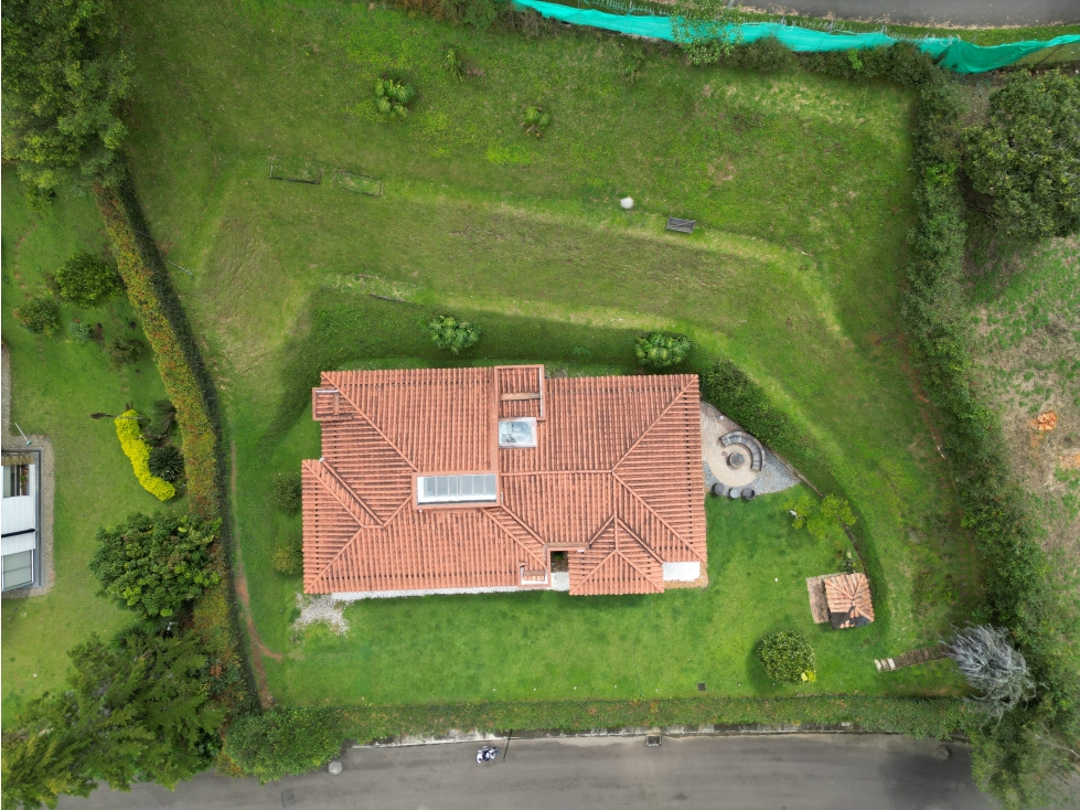Venta de casa campestre en Envigado parte baja loma del escobero — foto 3