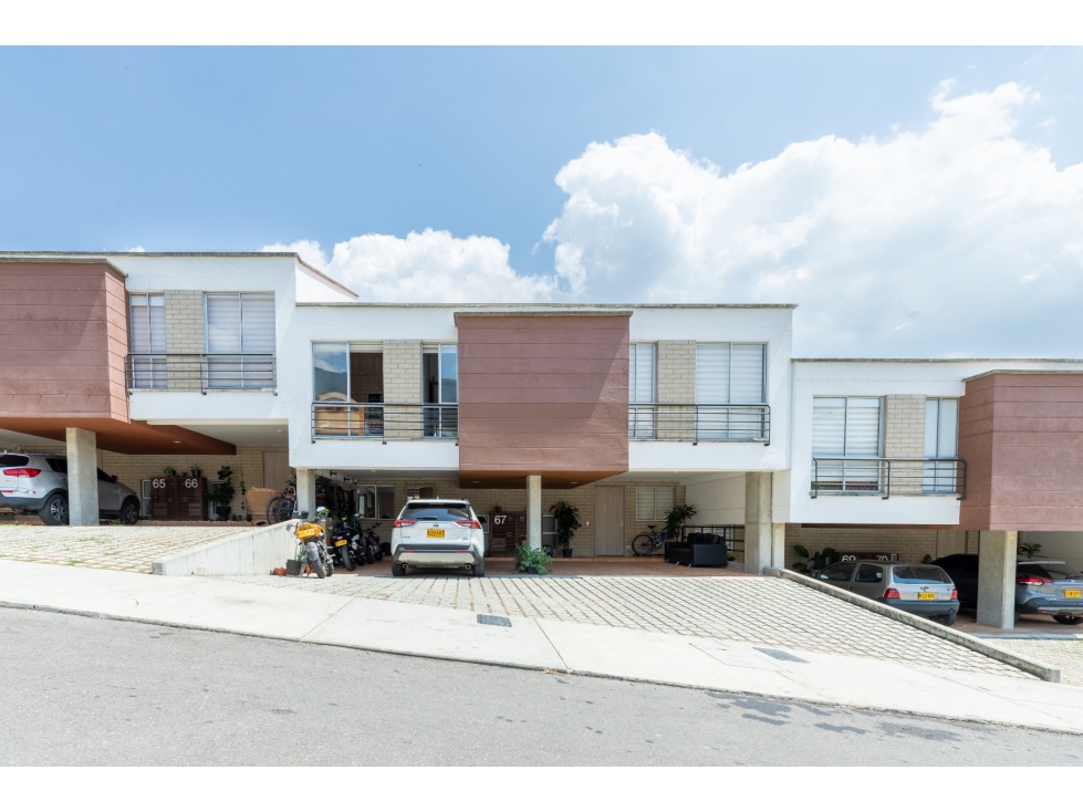 Venta de casa en Niquia