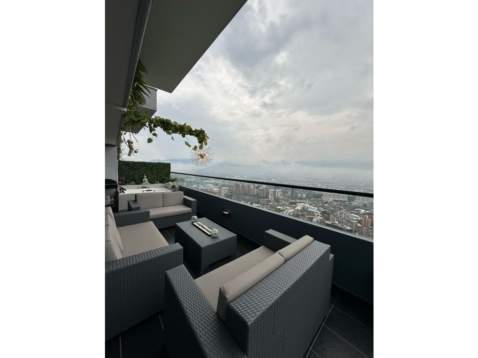 Venta De Apartamento En Las Palmas, El Poblado