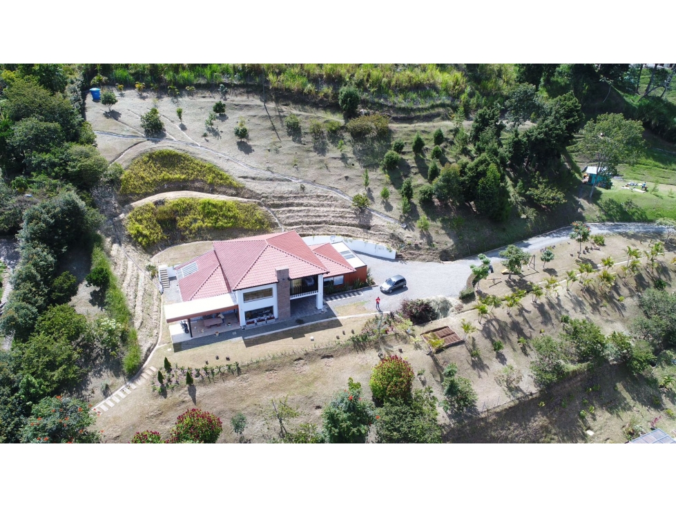 Venta de casa campestre en la Estrella Vereda Tablaza - 1