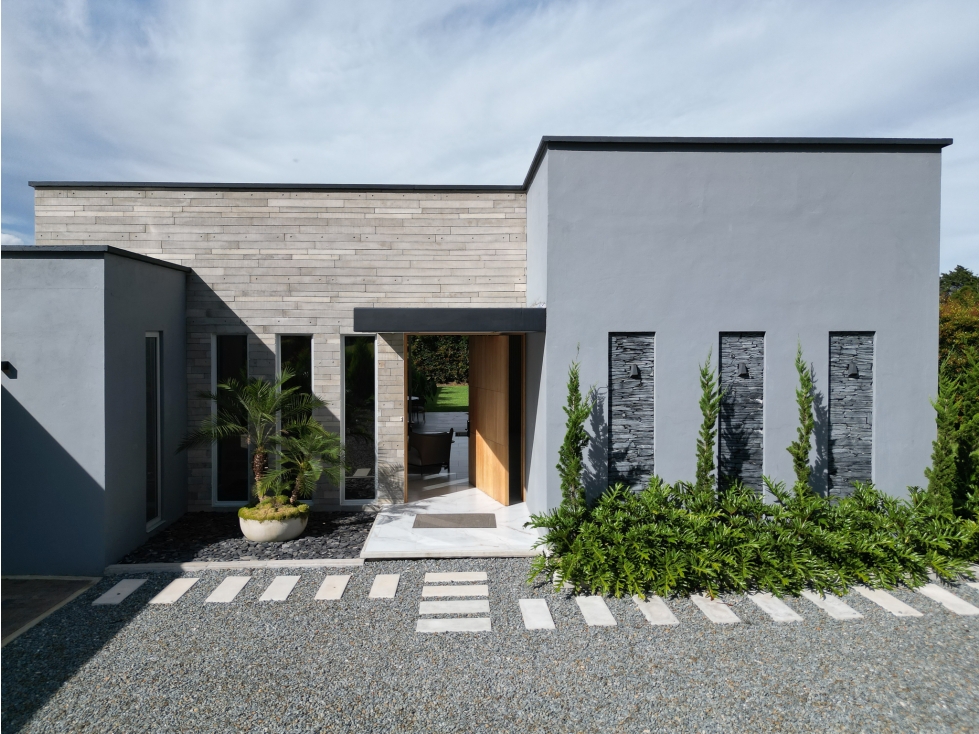 Venta de casa en Llanogrande de un solo nivel para estrenar — foto 4