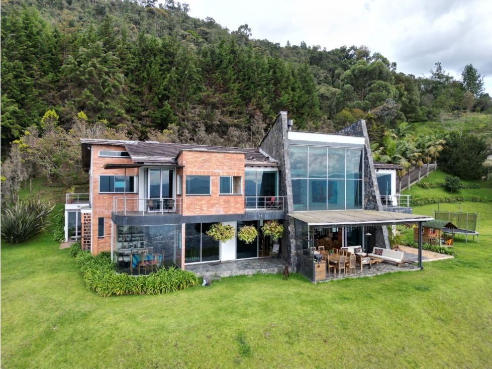 Venta de casa en las Palmas Medellín
