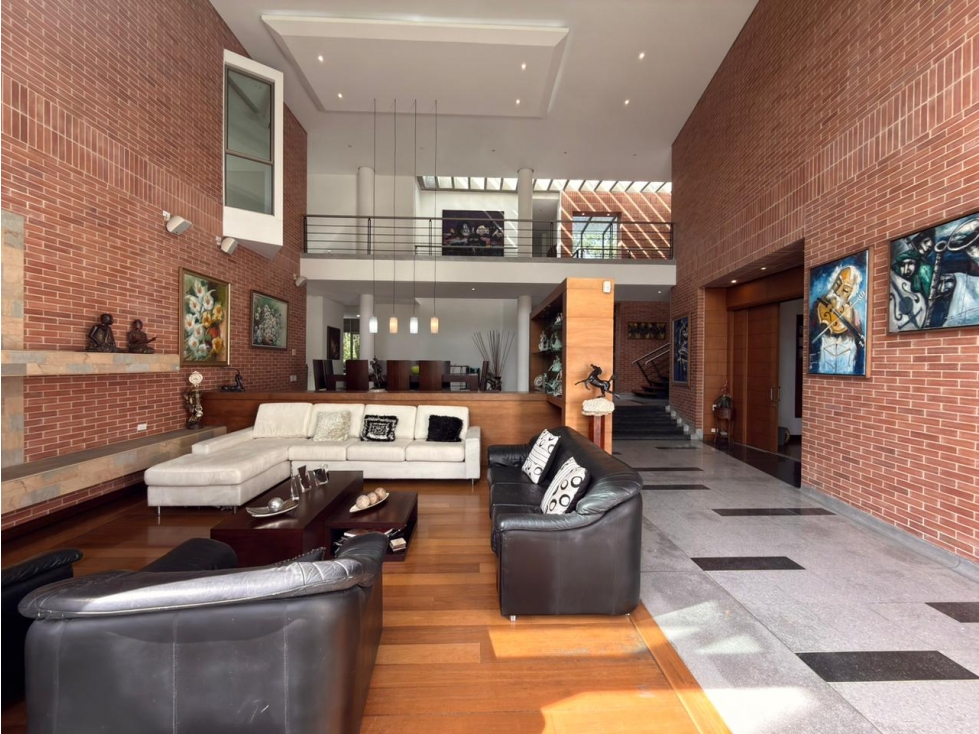 Venta de casa en Envigado el Escobero parte baja con vistas — foto 3