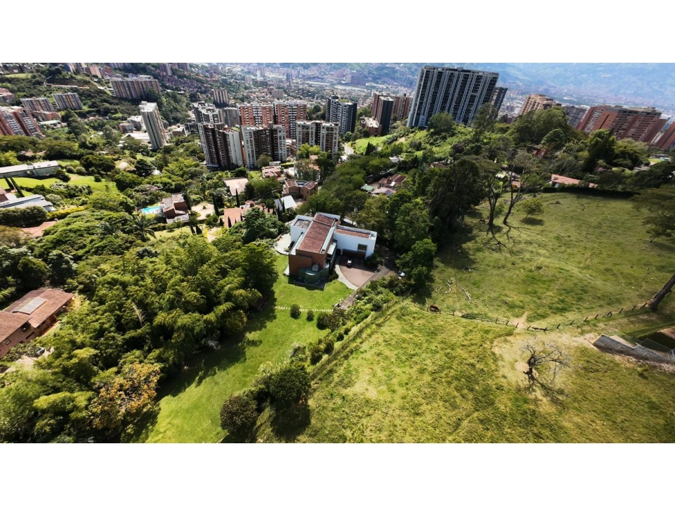 Venta de casa en Envigado el Escobero parte baja con vistas — foto 2