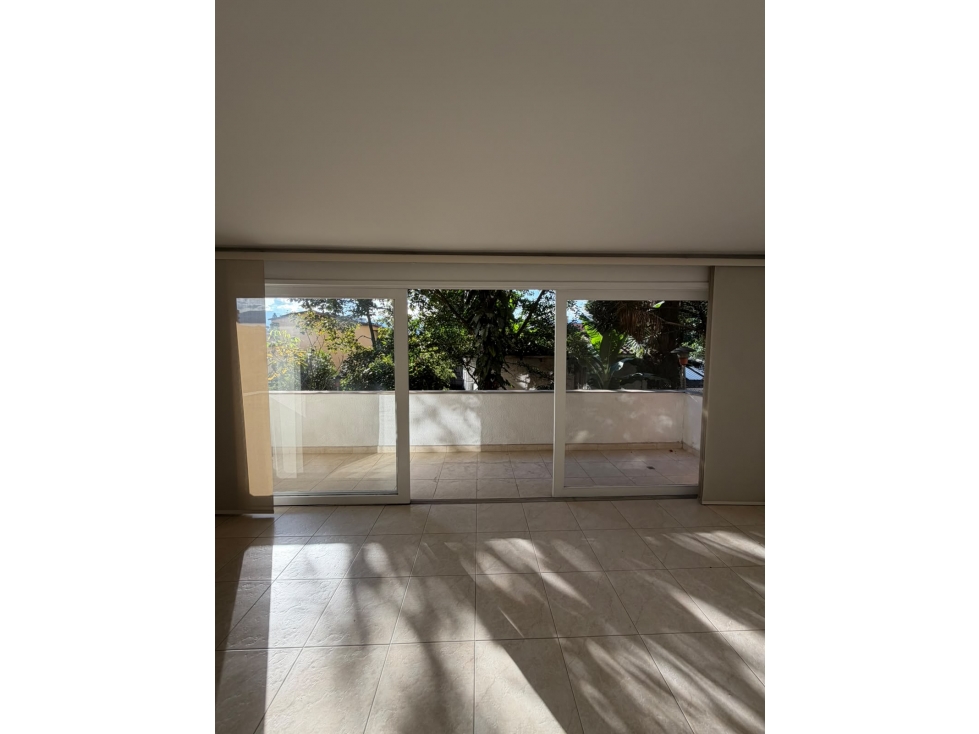 VENTA APARTAMENTO POBLADO CASTROPOL — foto 3
