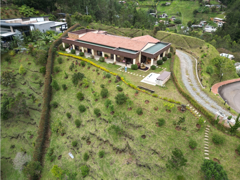 Venta de casa campestre en el Retiro de un solo nivel — foto 2