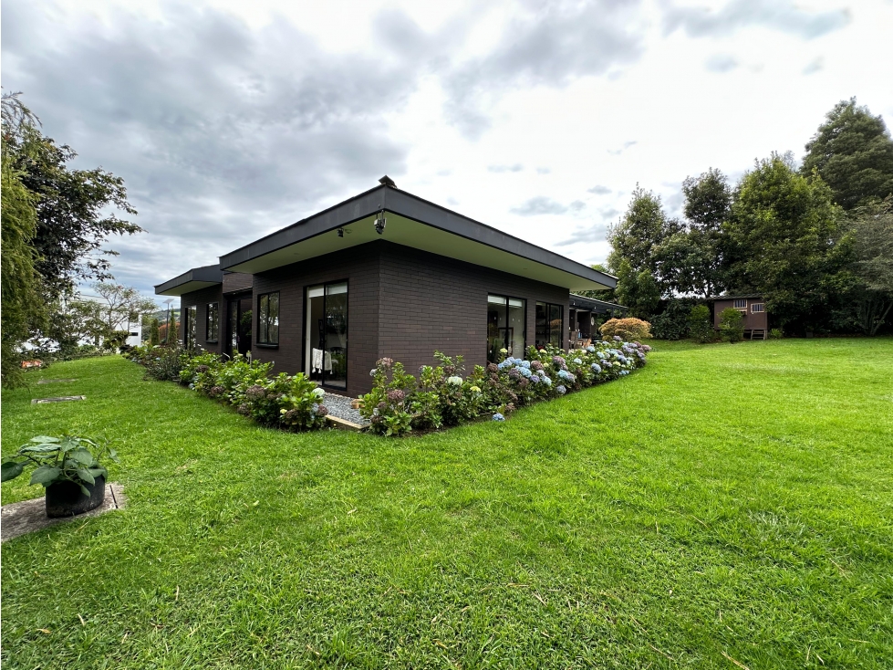 Venta de casa en las Palmas Medellin — foto 3