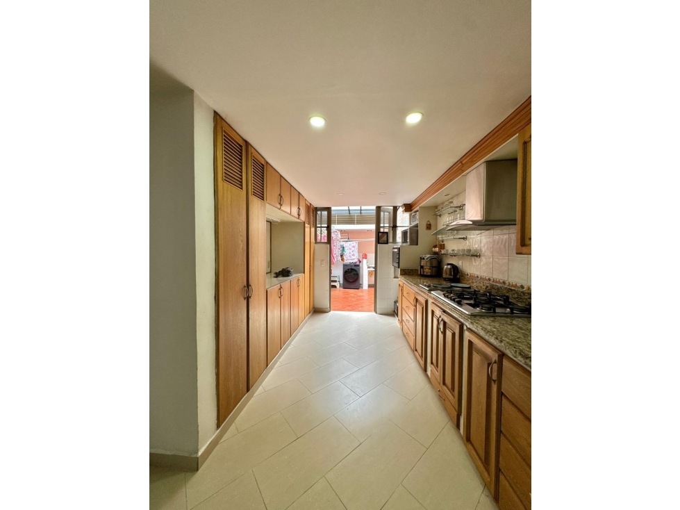 Venta de casa en Sabaneta Loma De San Jose — foto 2