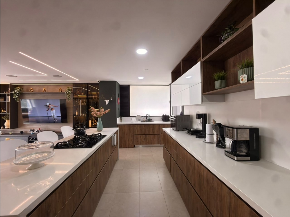 Venta de apartamento en el Poblado Santa Maria de los Angeles — foto 2