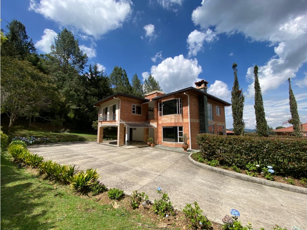 VENTA DE CASA EN Envigado LOMA DE EL ESCOBERO