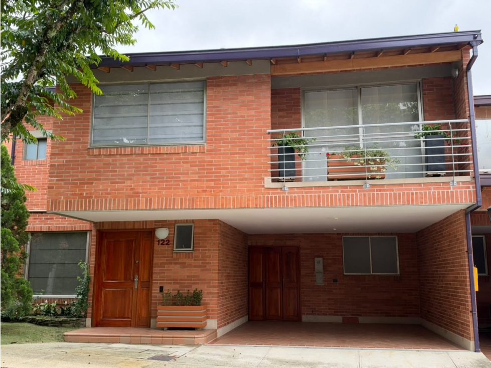 Venta de casa en Envigado Loma Del Chocho