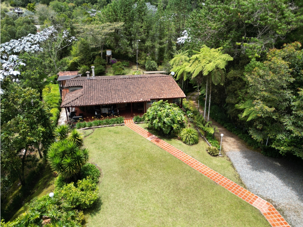 Venta de casa Campestre en la Ceja sector el Yarumo