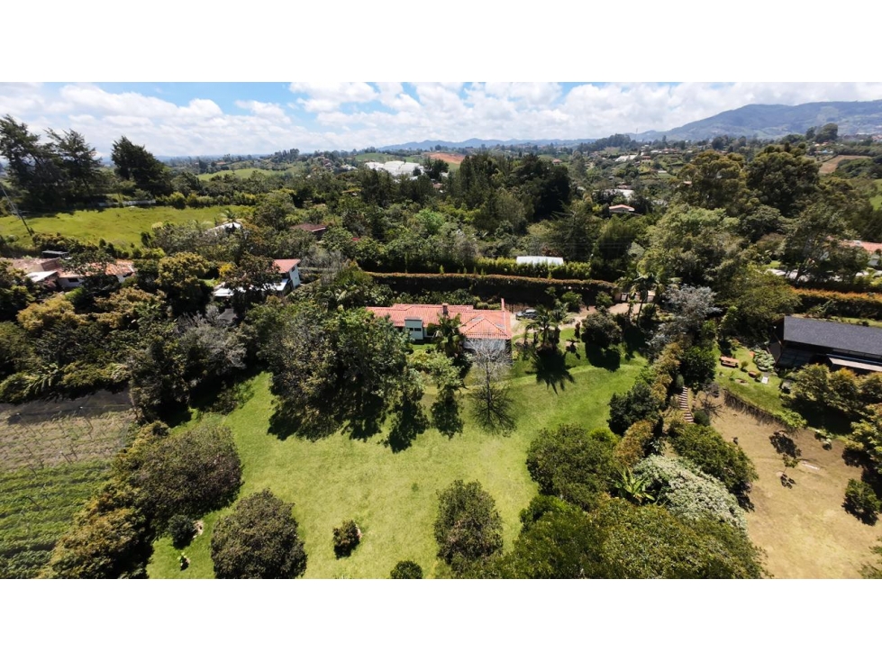 Venta de casa campestre en el Carmen de Viboral vereda Samaria