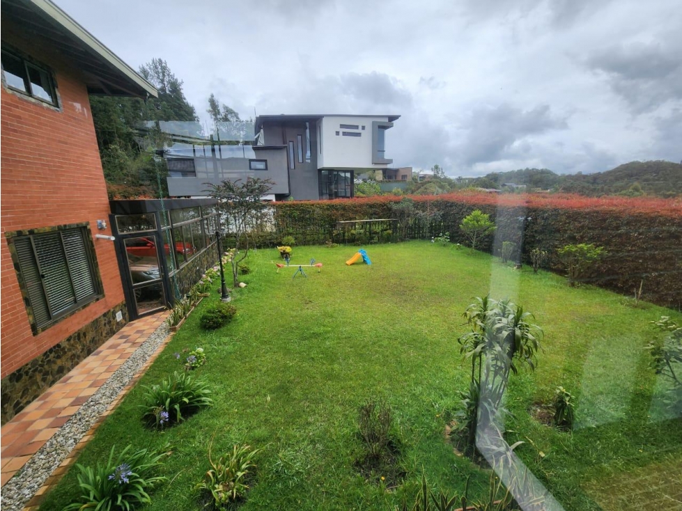 Venta de casa en Envigado Alto Del Escobero - 3