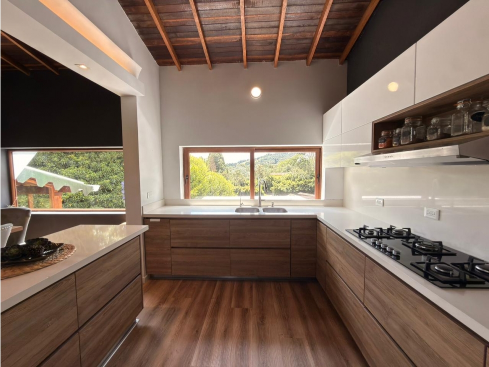 Venta de casa en las Palmas independiente vereda Pantanillo — foto 6
