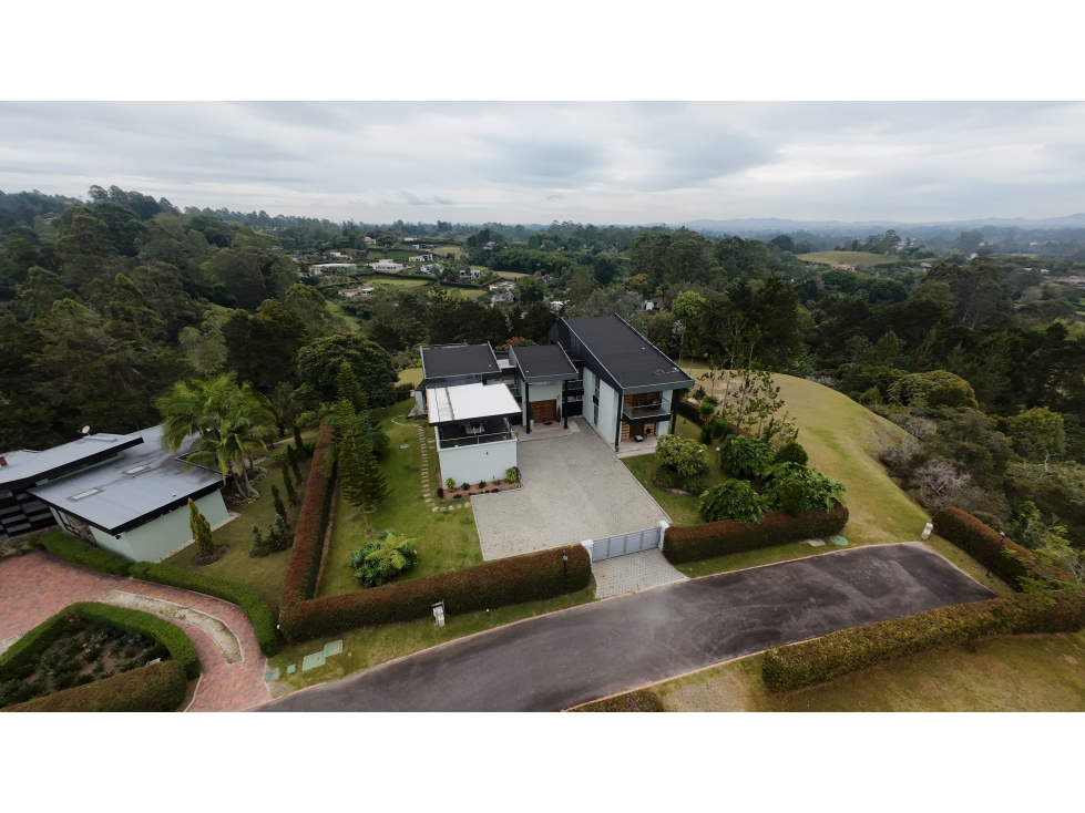 VENTA DE CASA EN LLANO GRANDE - EL TABLAZO