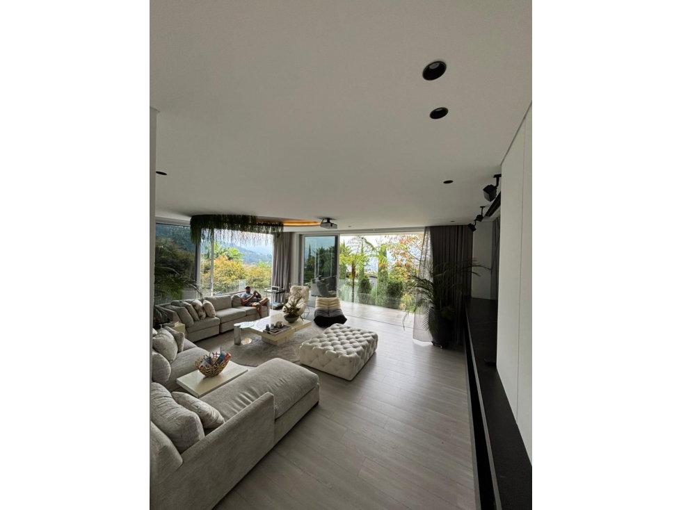SE VENDE CASA CAMPESTRE EN LAS PALMAS, CON VISTA A LA CIUDAD — foto 4