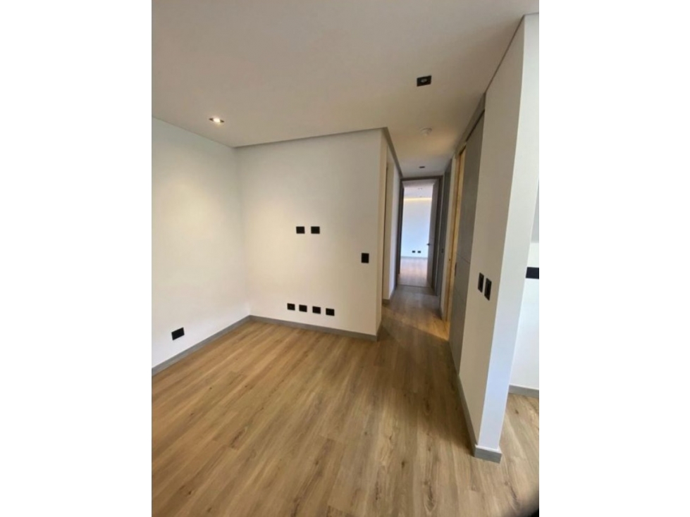 Venta de apartamento en Envigado Loma Del Esmeraldal — foto 4