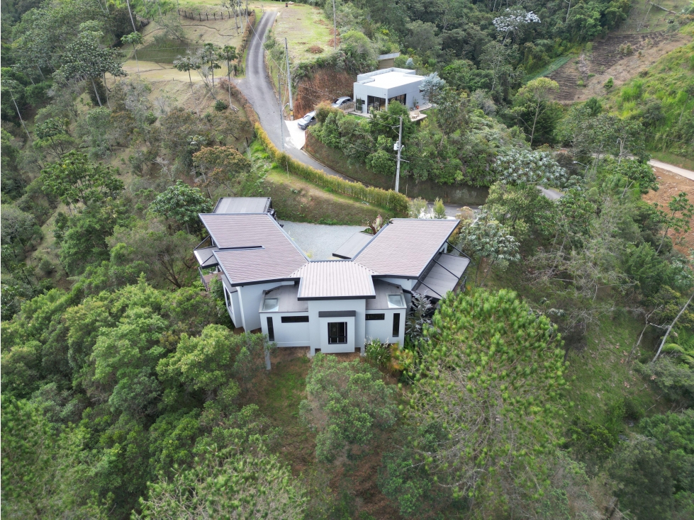 Venta de casa campestre en el Retiro Antioquia